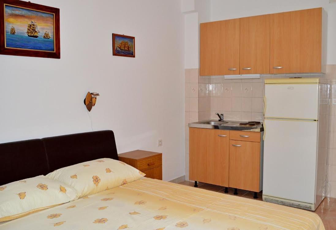 Apartmani Peko باغ المظهر الخارجي الصورة