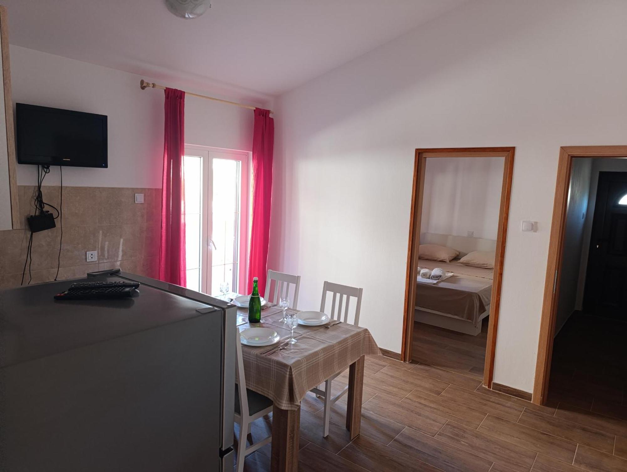 Apartmani Peko باغ المظهر الخارجي الصورة