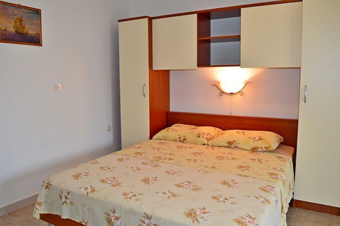 Apartmani Peko باغ المظهر الخارجي الصورة